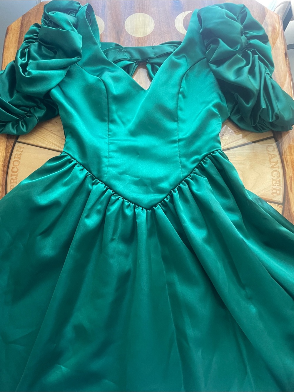 Vintage 80’s Dress Puff Sleeves Emerald Green Satin Feel
